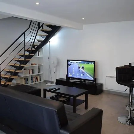 Maison Mitoyenne Confort Et Parking Securise. Hotel