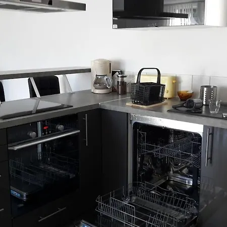 Holiday home Maison Mitoyenne Tout Confort Et Parking Securise.