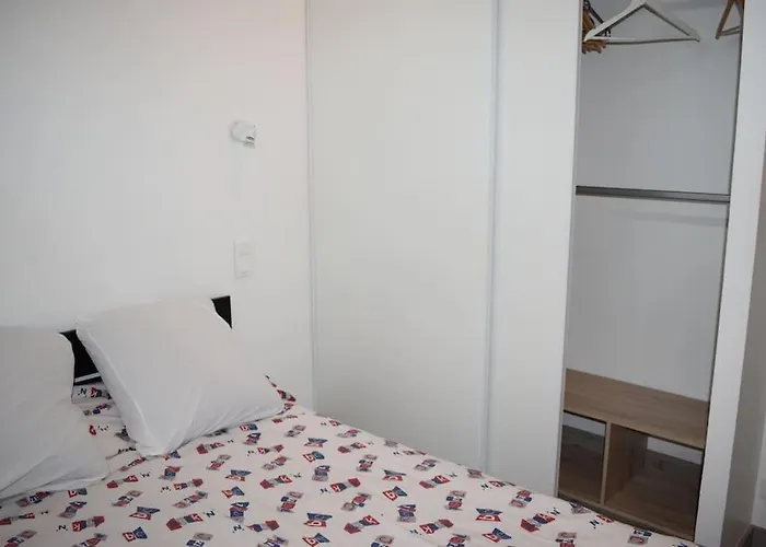 Maison Mitoyenne Confort Et Parking Securise. Hotel